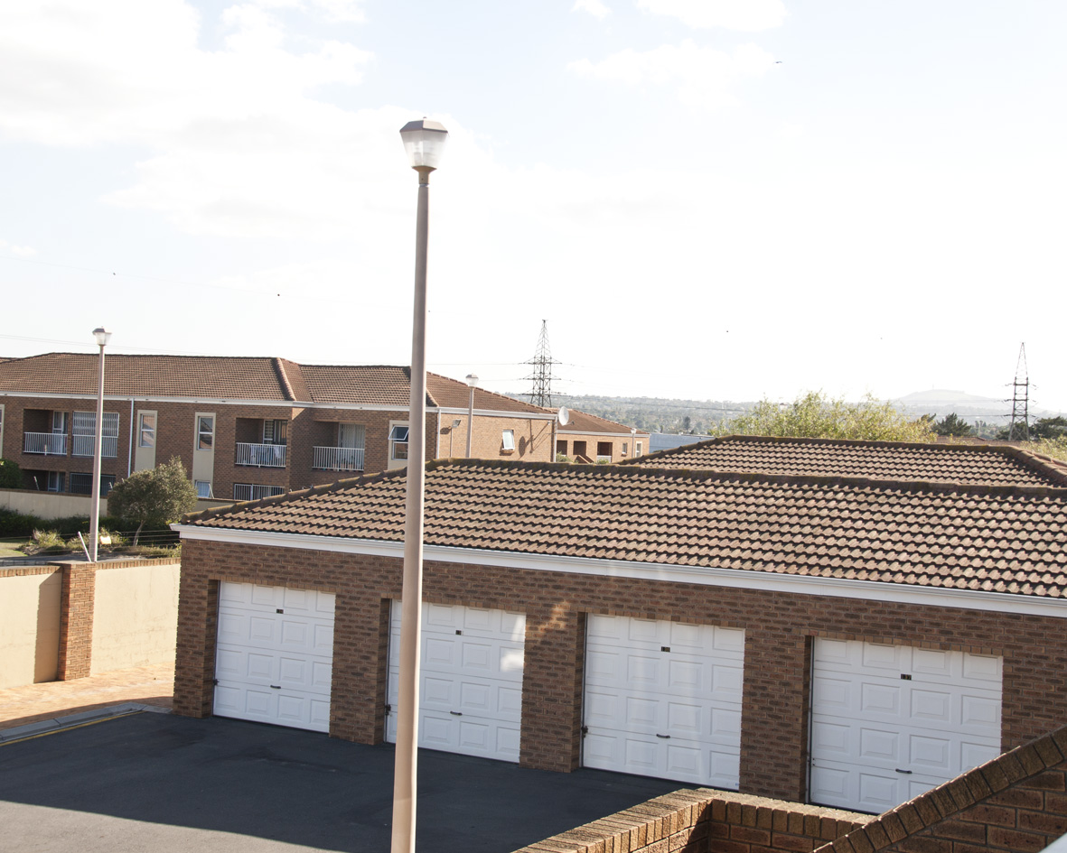 To Let 2 Bedroom Property for Rent in Protea Heights Western Cape